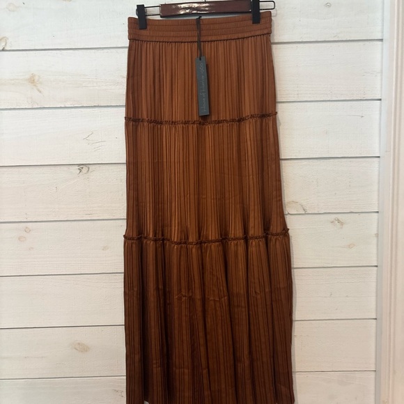 House of Harlow 1960 NWT Rust Maxi Skirt in size XS - Picture 3 of 12